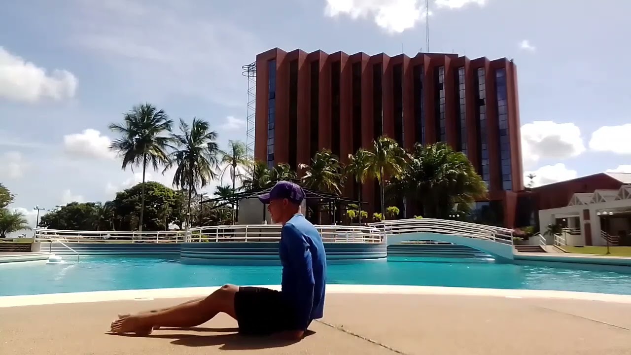 Ejercicio Fuera del Agua Para Mejorar La Patada Estilo Crowl en Natación 🏊🏻‍♂️ | Leonanky Blanca