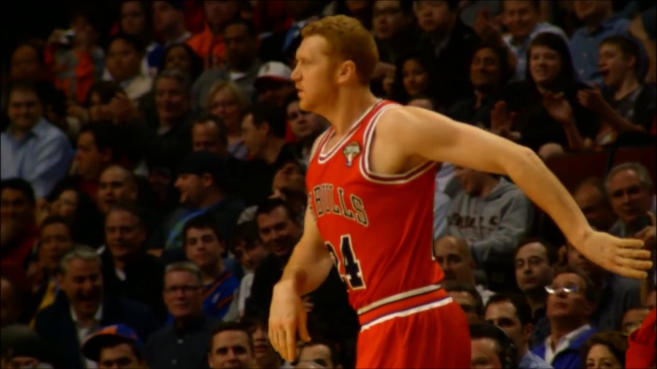 Kobe Bryant vs. Brian Scalabrine Identical Plays (White vs Black Mamba)