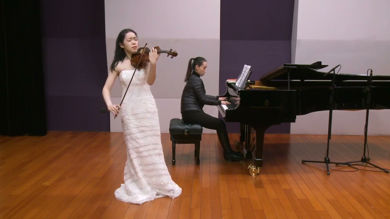 First Place Winner ：Yiyang Hou 17&lsquo; China  --Sibelius Violin Concerto