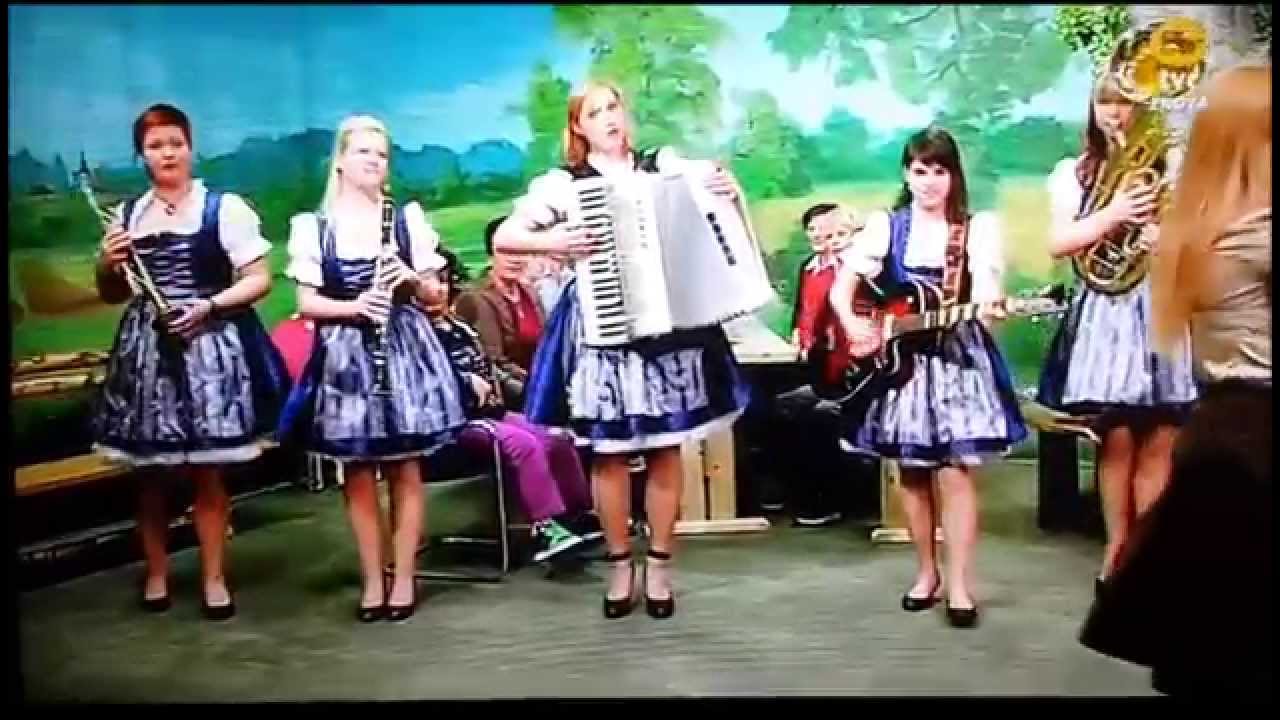 KVINTET SLOVENSKIH DEKLET - Podoknica dekletu (TV CELJE)