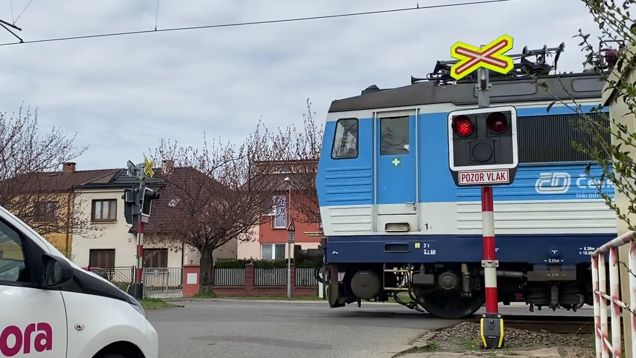 Železniční přejezd Hradec Králové-Kukleny #3