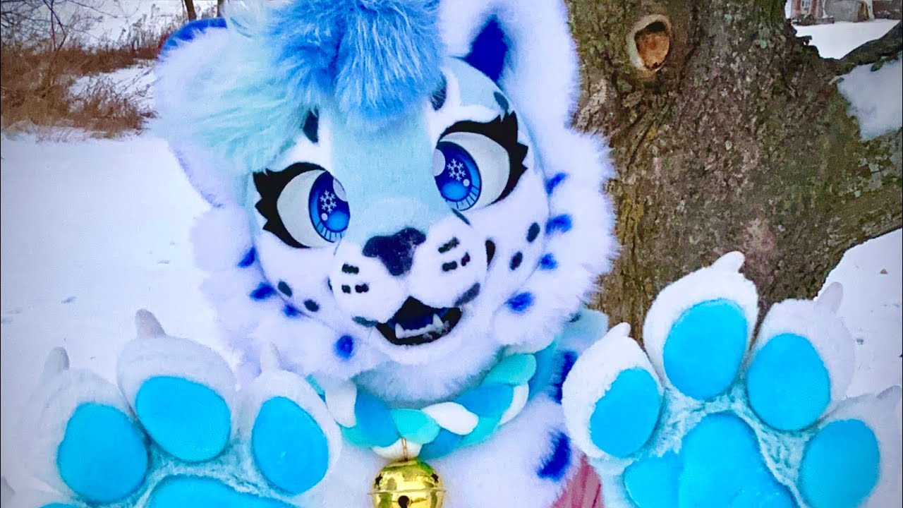 snow leopard sees snow!!!! come play in the snow w me in fursuit =^w^= 