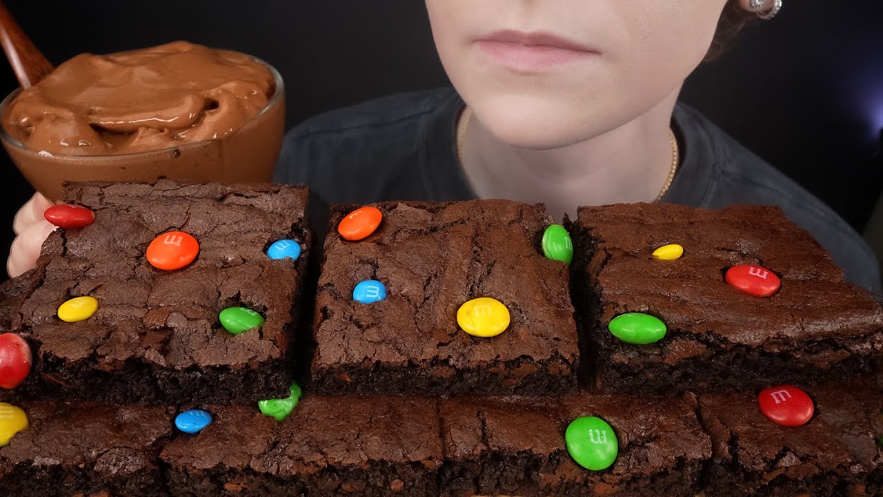 ASMR Homemade M&M Chocolate Candy Brownies & Ice Cream Dessert Mukbang | Eating Sounds 먹방