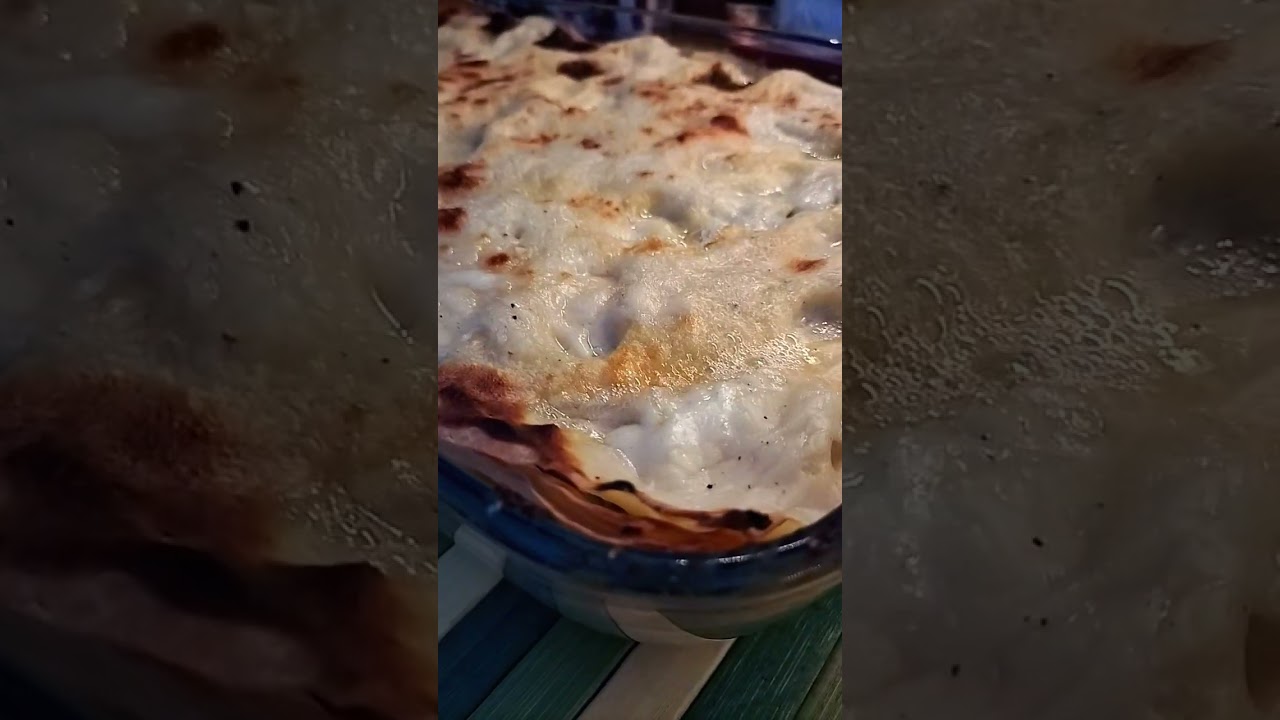 #christmas #alliwantforchristmasisyou #lasagna #lasagnabianca #music #family