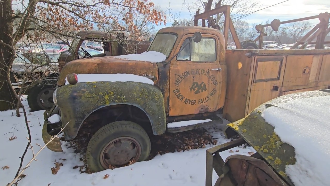 Chevrolet 6100 4x4 1953 года выпуска, переделанный под Colman. Ищет нового владельца.