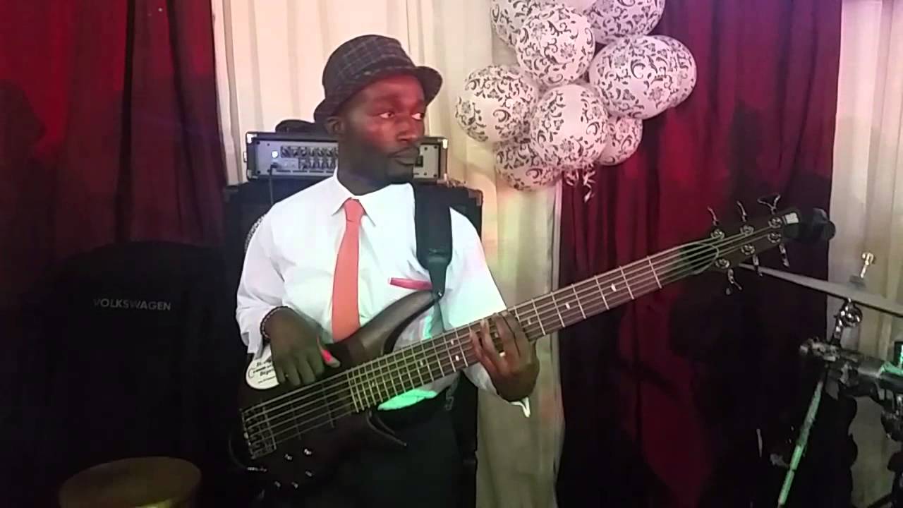 PRAISES MEDLEY- CHRISTIAN GYAMFI NOVA COP NOVAL CENTRAL