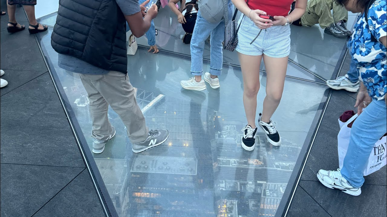 Sunset to Night at The Edge | Hudson Yards NYC Nightlife Vibes 🌇🎶