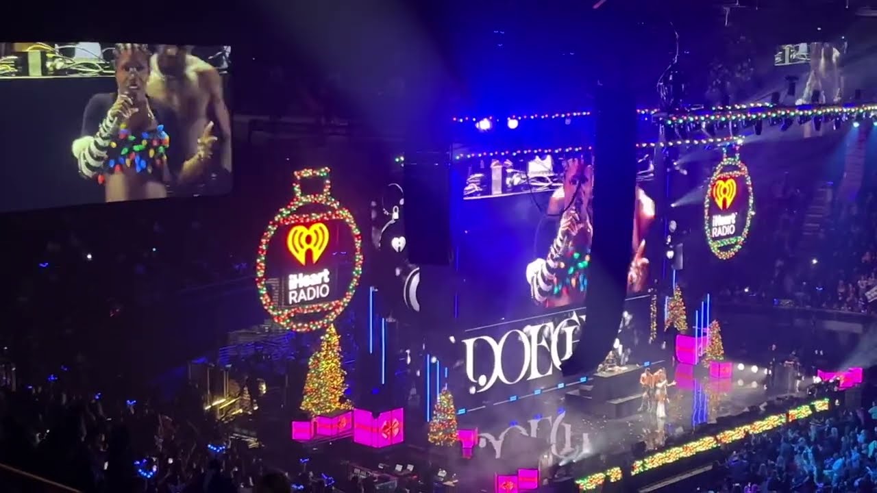Jingle Ball - Doechii. (1080p)