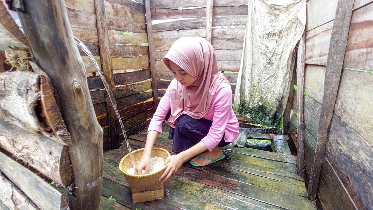 Rutinitas Anak Gadis Kalau Tiggal Di Kampung, Nasi Liwet Raos Pisan