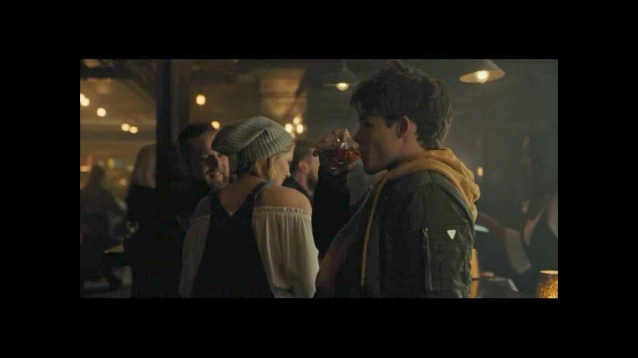 Jason busca problemas en el club | Dick se reencuentra con Clay - DC TITANS 1X06 - Sub. Español.