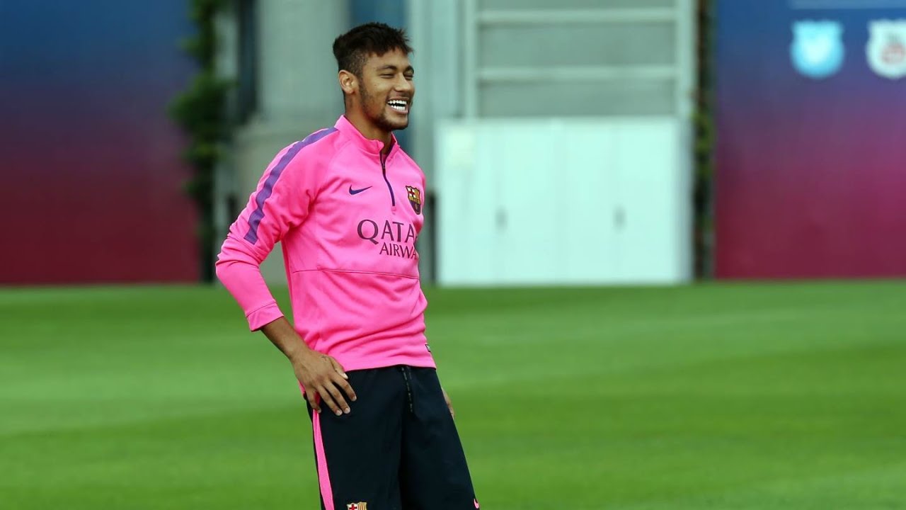Neymar and Rakitic train with squad