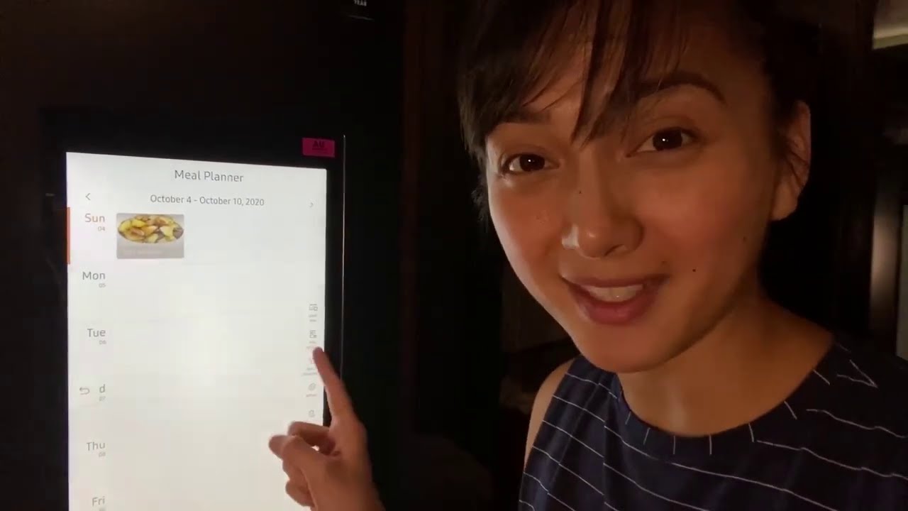 Iya Villania with the Samsung Family Hub™ Ref | Samsung