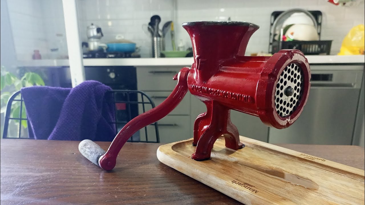 Manuel kıyma makinesi(Manual Meat Grinder) restoration 1