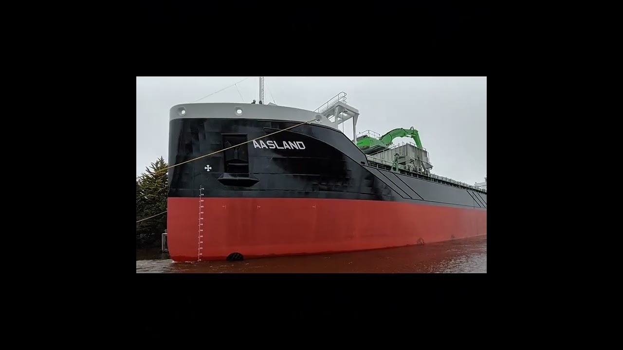 AASLAND GAAT RICHTING ZEE 