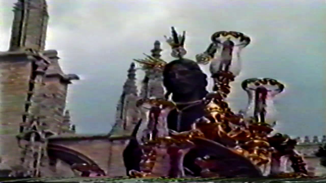 Pasos de la Hermandad de Santa Genoveva. Año 1990