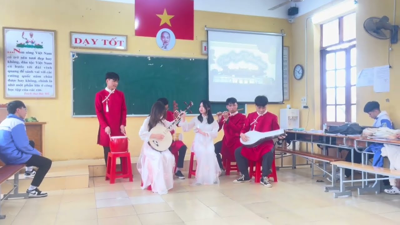 [PRESERVING OUR HERITAGE]  Performance of Hue Cultural Court Music by group 4!!!!!!!!!!!!🌹🪻🌷🌺🌸🌻💐🌼🪷🩷🌺