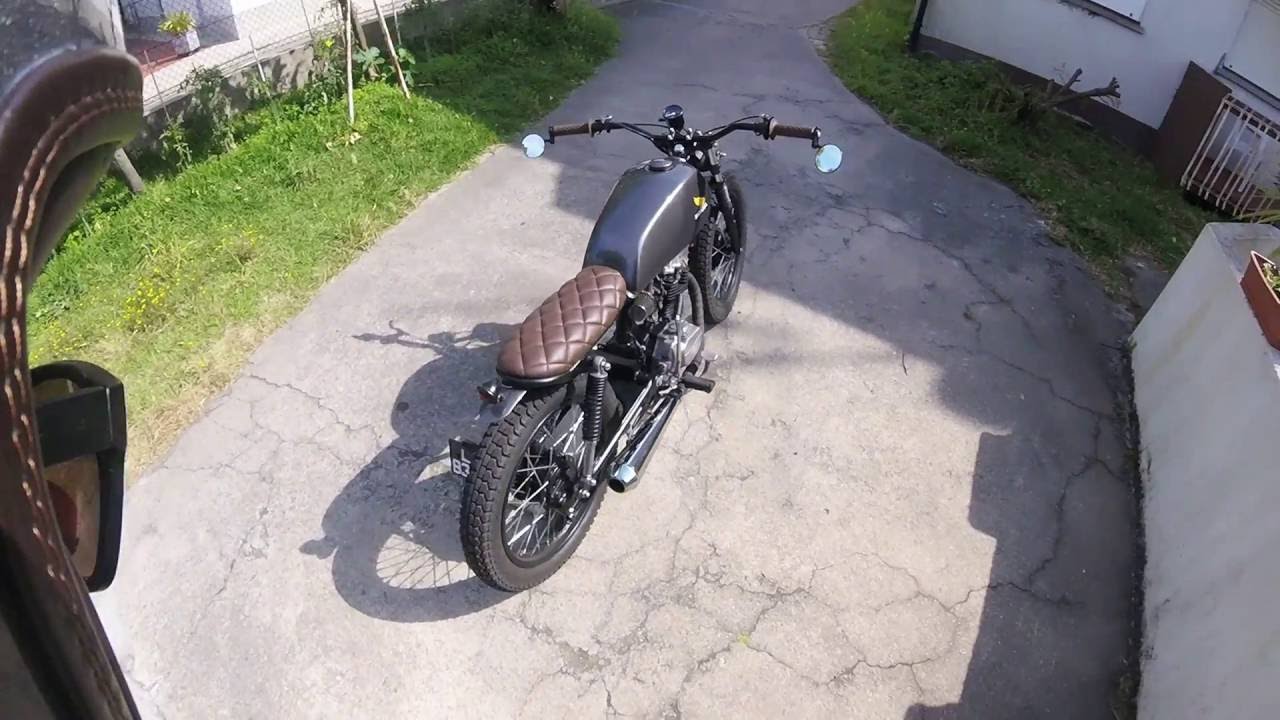 Honda CG 125 - Street Tracker - walkaround, start & run
