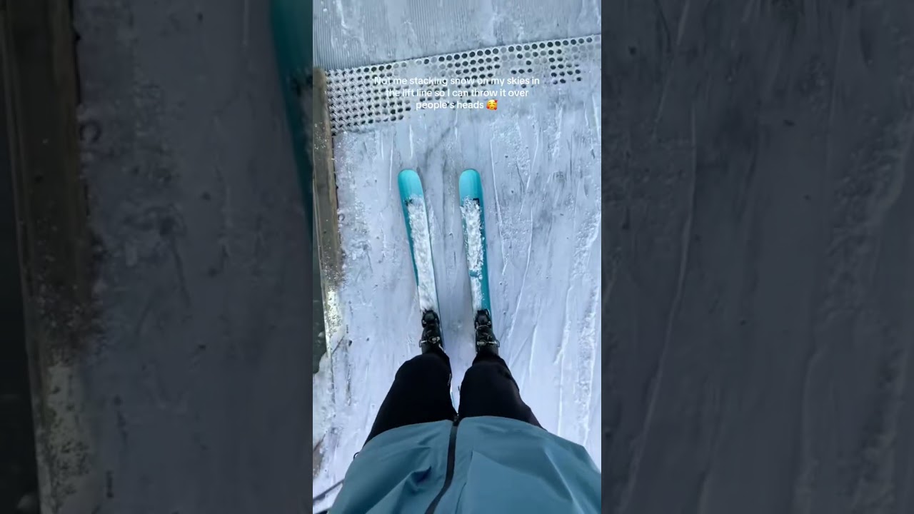 It's snowing under the lift! 😁❄️ #verbier #ski #skiing #skiingisfun
