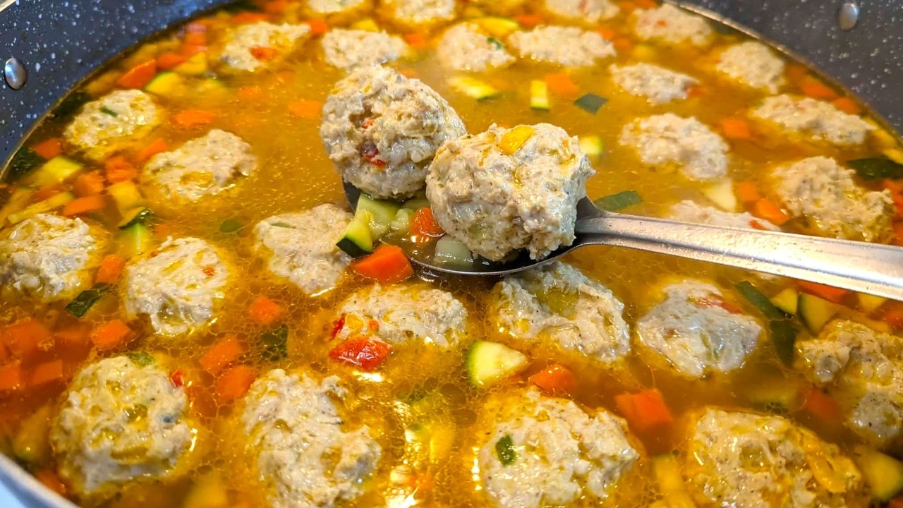 ALBONDIGAS DE POLLO CON VERDURAS/MARY CON SABOR COSTEÑO #comida #comidamexicana #comidadepueblo