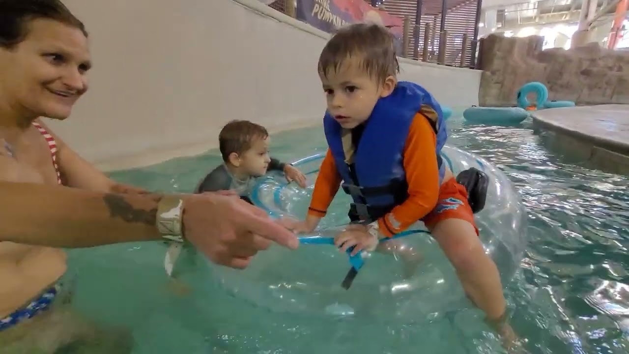 Day 2 of Minnesota Wolf Lodge!