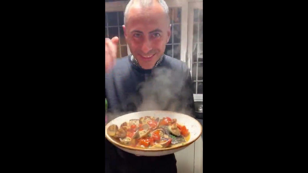 La ricetta di ricciola e vongole di Francesco Apreda per #iocucinoacasa