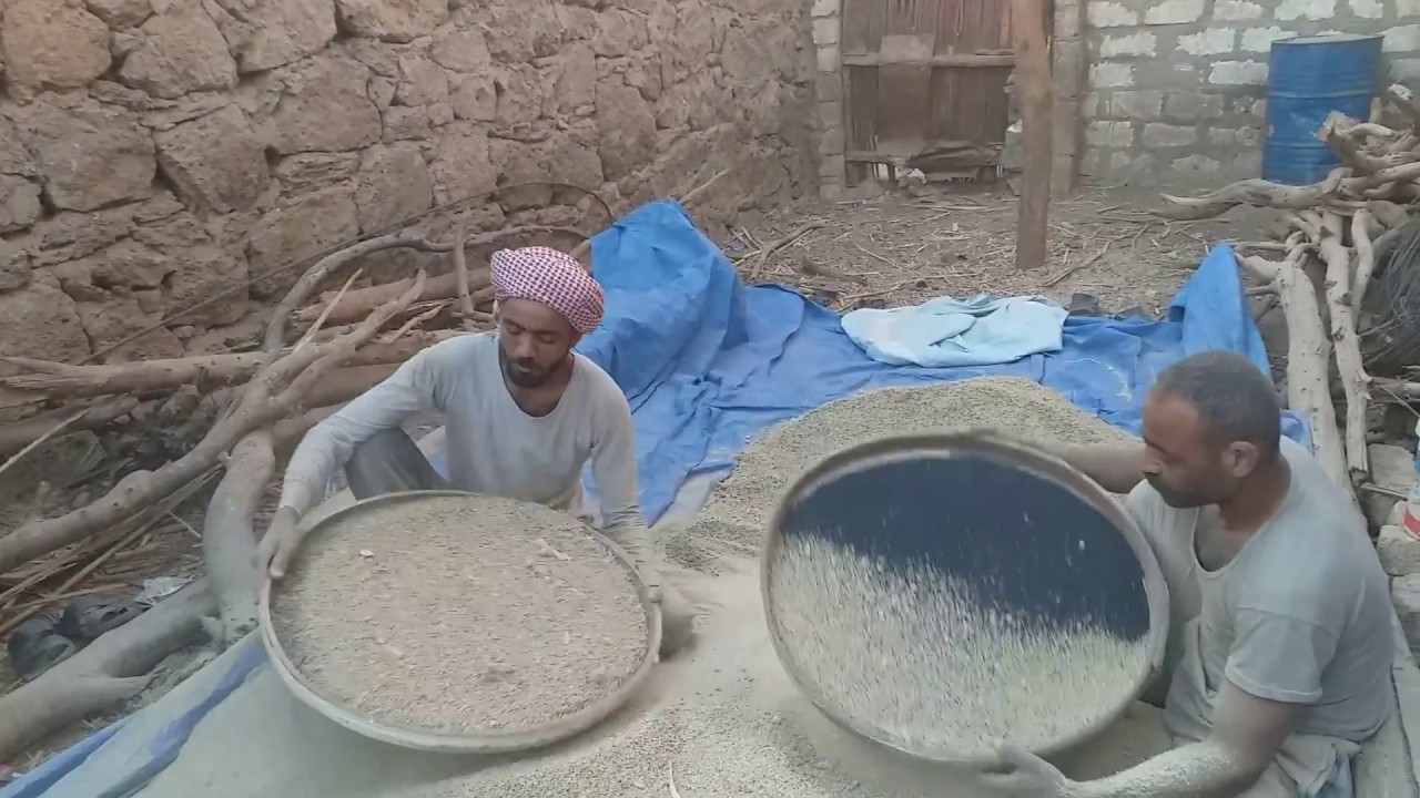 اغرب مهن يدوية فى العالم شاهدها قبل ان تنقرض (1) الغرابلى