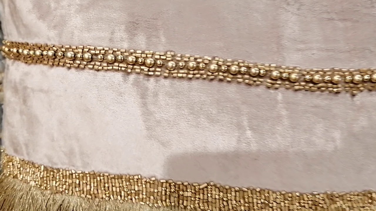 Cojin Flecos Bolitas