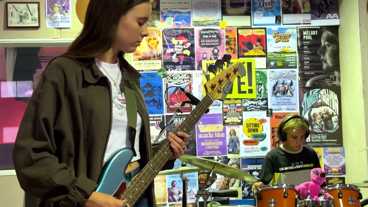 Trophy Wyfe - Come Around | Warehouse Sessions