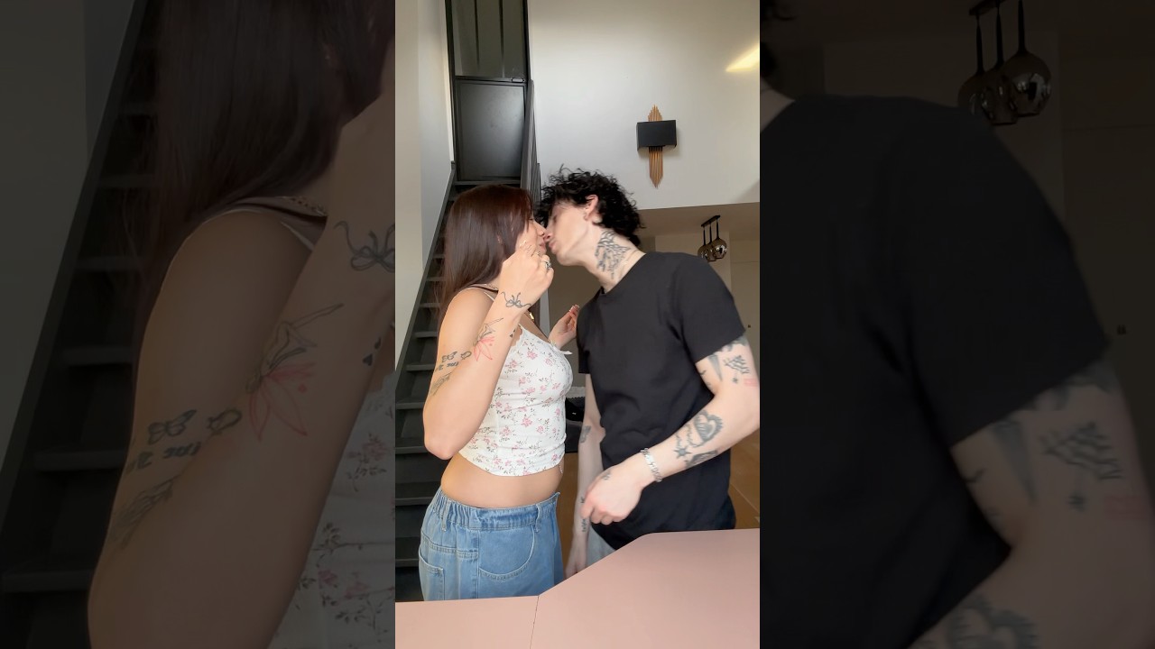 j’embrasse manu à la fin de la vidéo 