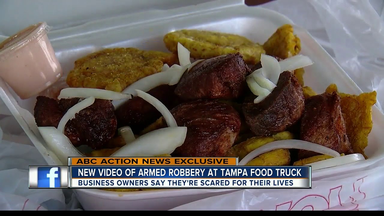 VIDEO: Puerto Rican food truck targeted by two men during armed robbery