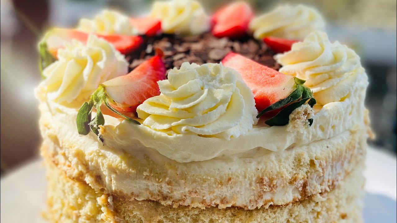Erdbeertorte🍓🍓🍓,die leckerste und so fluffigste Torte 👌🏻