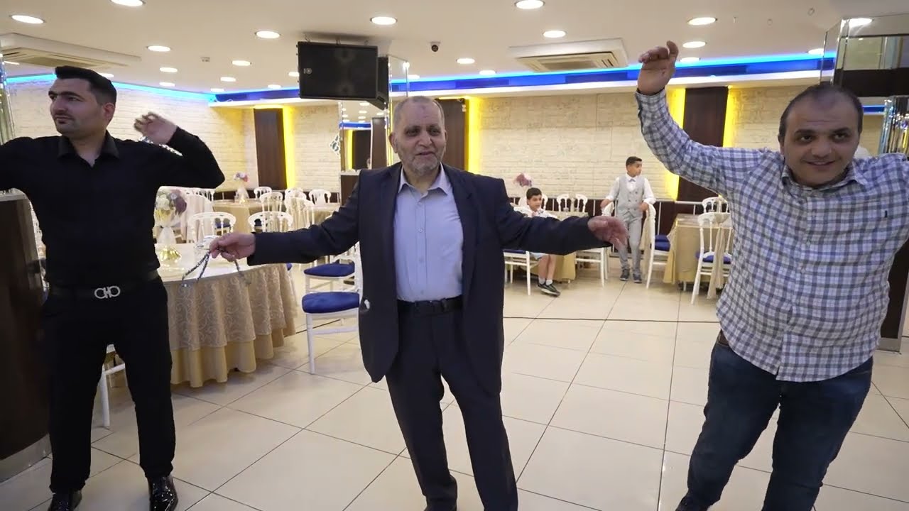 حفل العريس حسين رضوان ابن السيد احمدرضوان يحي الحفل المطرب الفنان ياسر العمر / 1