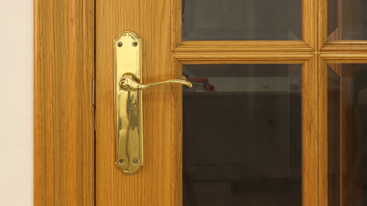 Cómo pintar puertas de madera en blanco (sin lijar)
