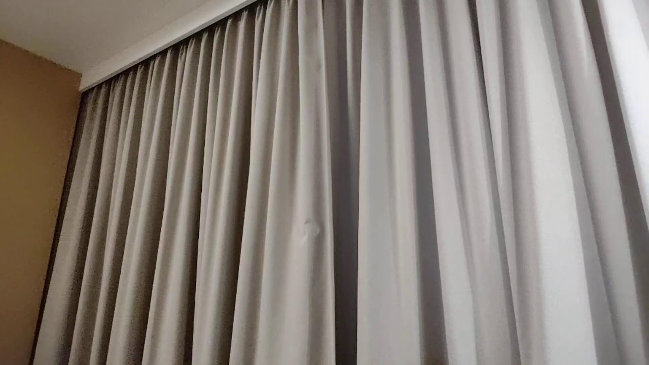 Mitten in Nahen Ost Raketen Hagel ......