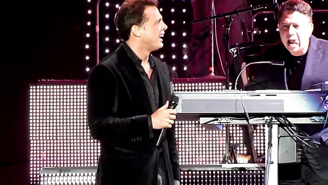 Luis Miguel - Que nivel de mujer (Velez 27-11-2010 HD 720p).m2ts