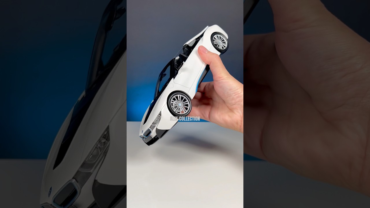 BMW i8 Roadster🔋 1:18 Scale Model Car (Minichamps) #scalemodel #modelcars #bmwi8roadster #bmw
