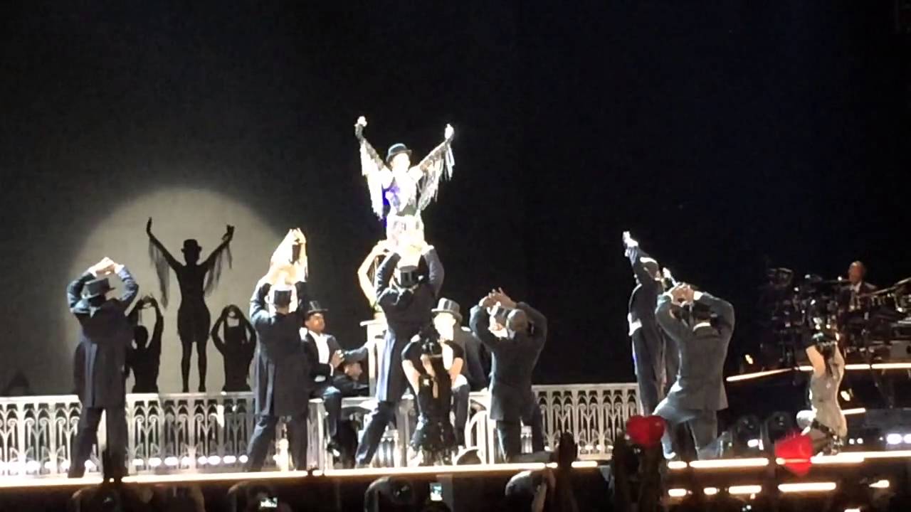 Music \ Candy Shop \ Material Girl. Rebel Heart Tour México. Madonna