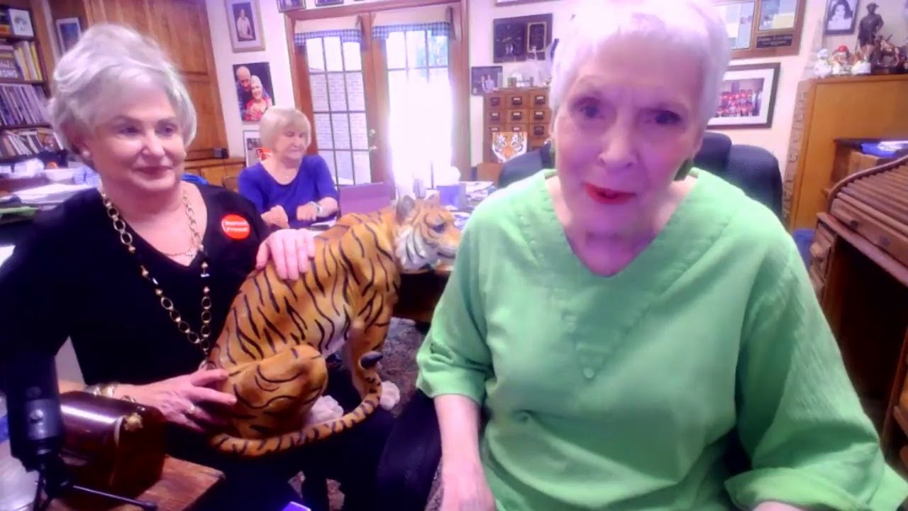 Live From The Back Porch With Jeanne Robertson (Noon EDT)