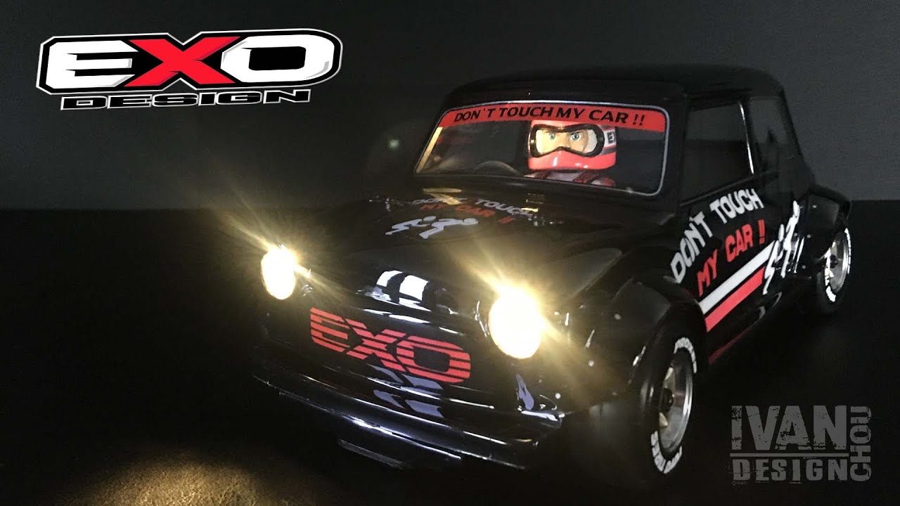 Wheel to wheel battle between Carten M210 FWD and ABC Gambado