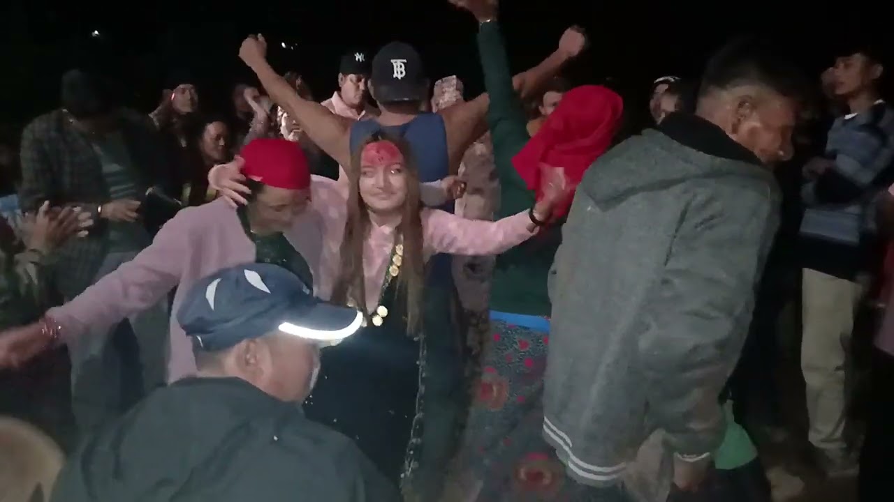 जहाँ घन्किन्छ घिरिङ्ग काठेकोट पञ्चेबाजा त्यहाँ हुन्छ नाच्ने र हेर्ने दर्शकको भिड । 📲9803782605