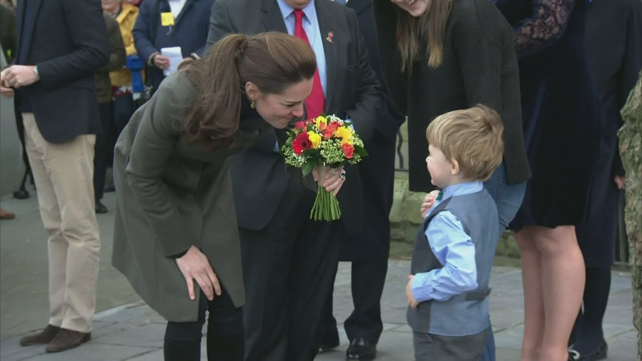 Kate and Will visit royal town of Caernarfon in North Wales