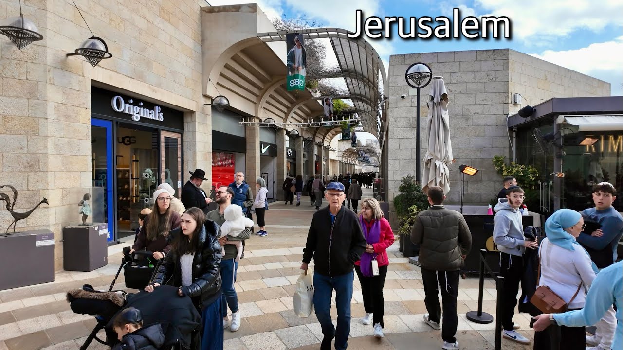 Beloved Jerusalem from Plaza Roma to the heart of the Holy Old City 