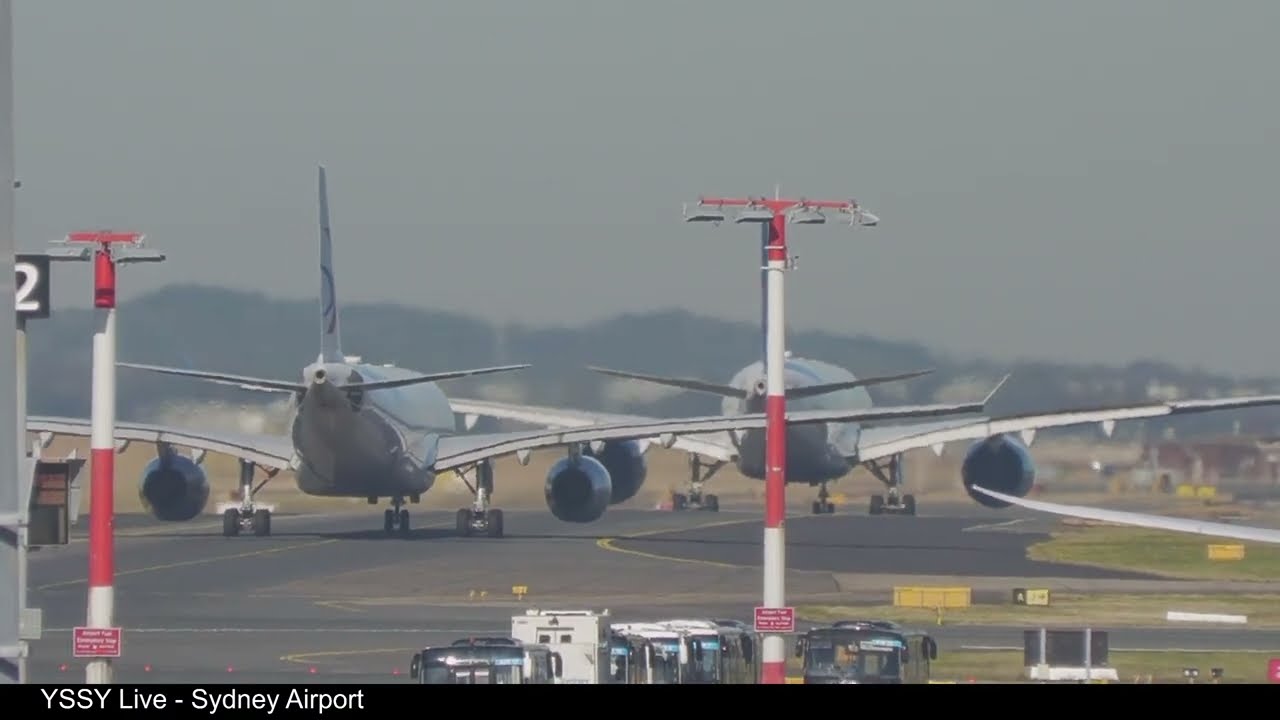 Live  - Sydney Airport 16R
