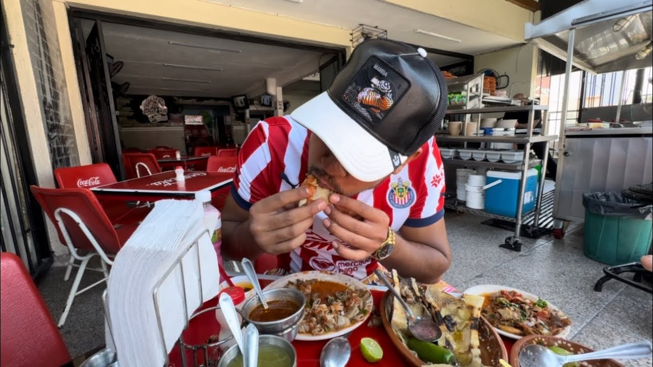 ESTOS SON UNOS VERDADEROS TACOS DE TRIPA EN TRIPITAS LOS PANCHOS 