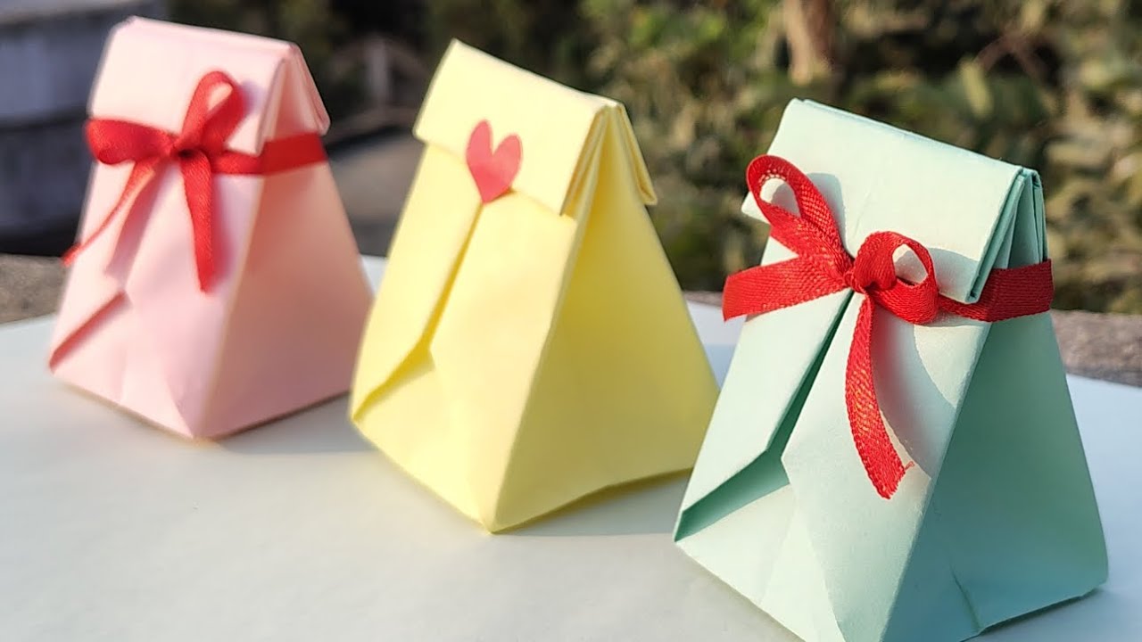 Easy Paper Gift Pack Making at Home | DIY Mini Gift Box with Ribbon 🎀