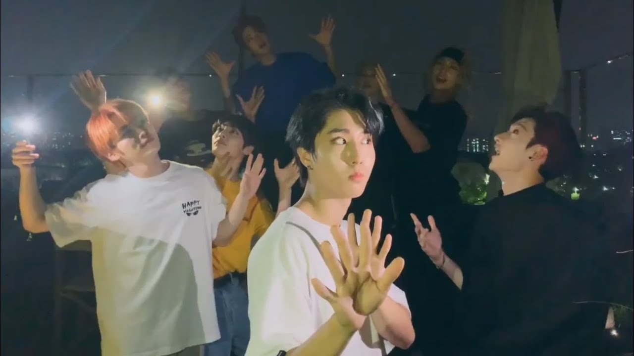 stray kids attempting at video producing (airplane street video making)