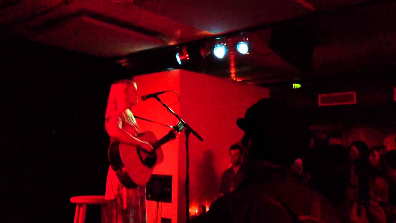 Laura Marling - Saved These Words (Live in Austin)