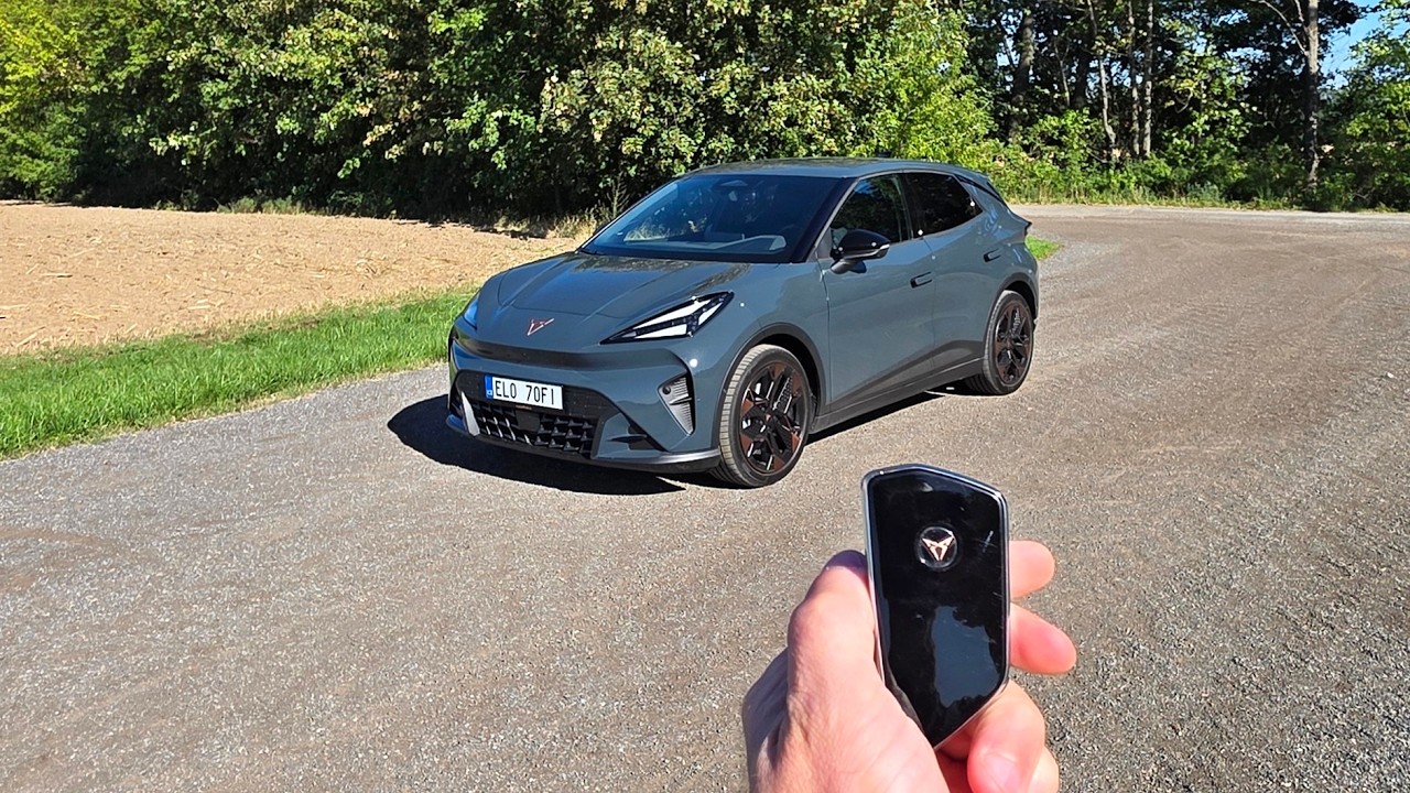 2026 CUPRA Raval Silent Walkaround | Electric Hot Hatch, Interior & Lights | 4K #nowords