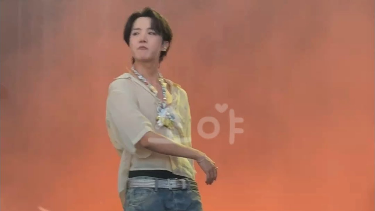 250713 J-HOPE (제이홉) on the street (solo version) Fancam 직캠 | LOLLAPALOOZA BERLIN 2025 (HOBIPALOOZA)