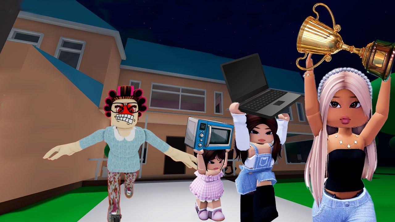 Robamos La Casa De La Abuela En RoBlox. 